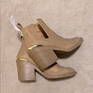 tan ankle booties